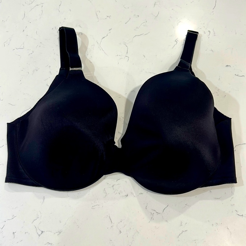 Soma 34DD Vanishing back/full coverage black bra